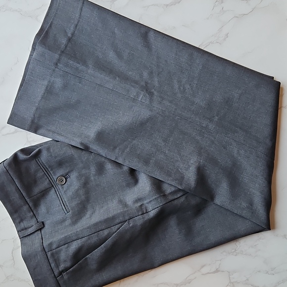 Theory Charcoal Gray Wool Blend Straight Leg Pants 4 Like New - Picture 7 of 13
